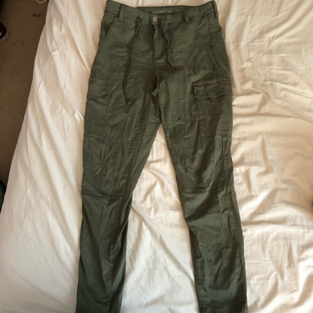 American eagle skinny green cargo pants